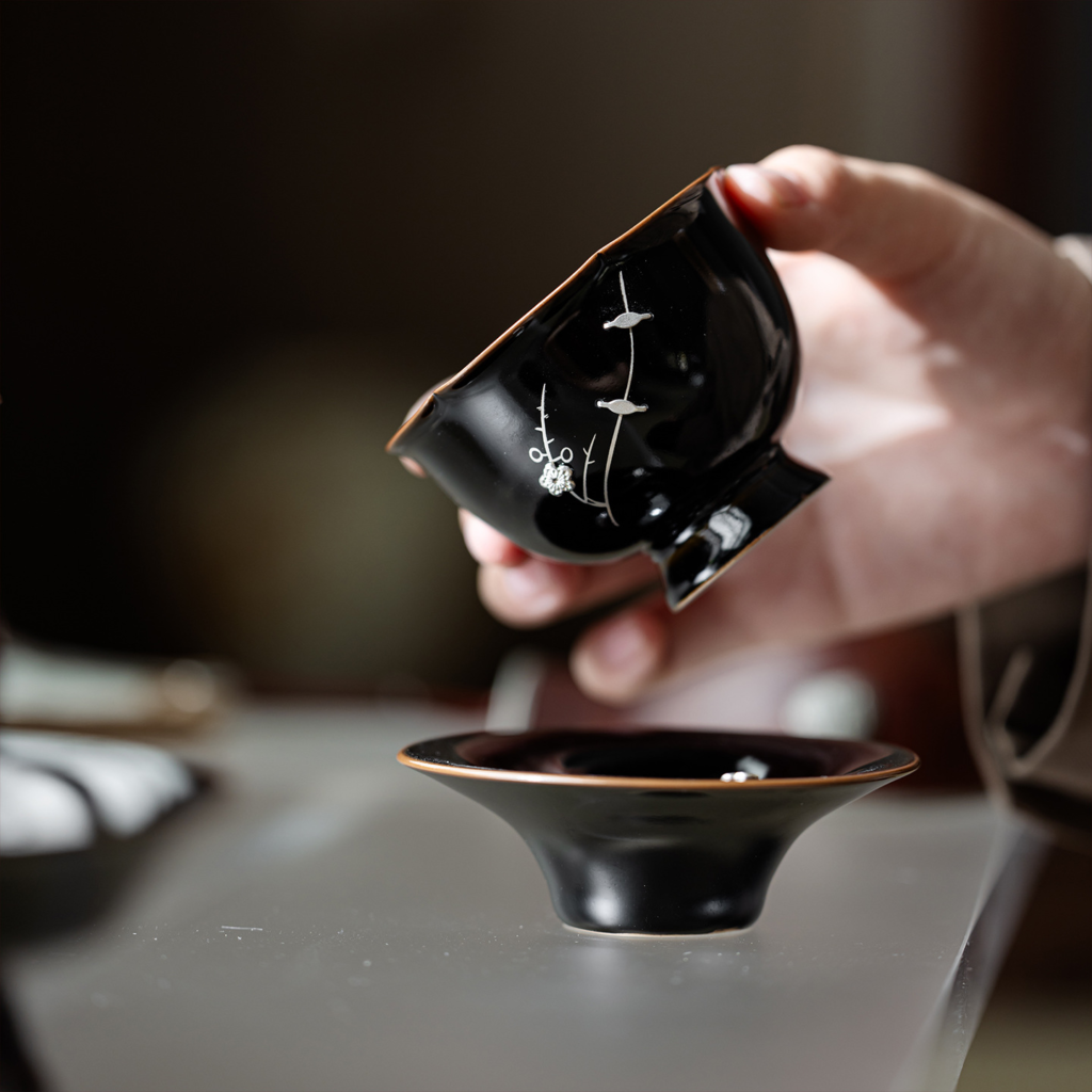 Black-Gold-Glaze-Silver-Tea-Cup-2