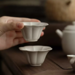 The Azenbor Chrysanthemum Petal Teacup